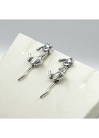 Сережки-пусети срібні "Няв" 4,03 г No Brand (369737650)