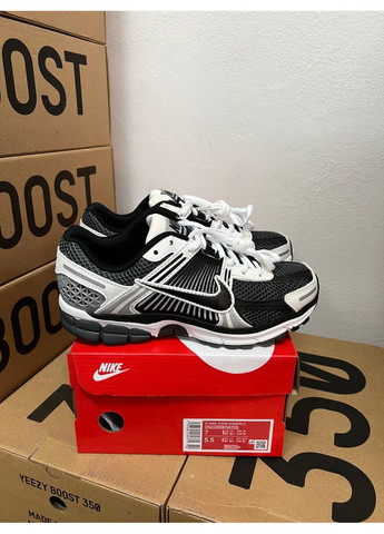 КРОСІВКИ ЖІНОЧІ NIKE VOMERO 5 GREY / BLACK НАЙК ВОМЕРО РОАМ 5 No Brand сірі демісезони (368862459)