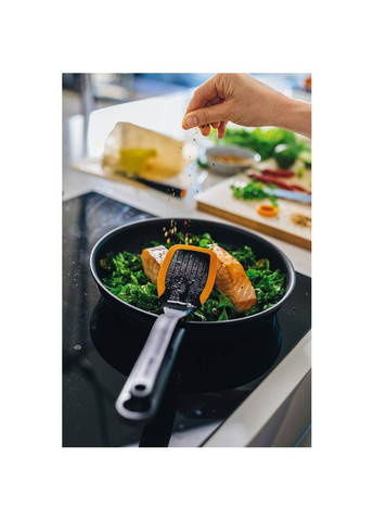 Лопатка кухонна Functional Form 1027300 Fiskars (316627979)