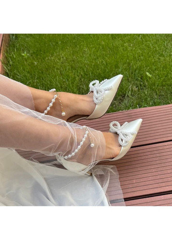 No Brand Женские туфли свадебные атласные и ремешком жемчуг и брошью 9 см белый з текстиль, — (351394445)