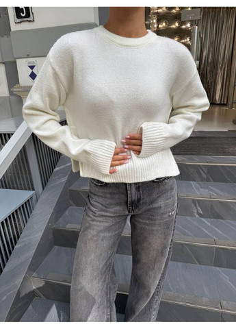 Молочний демісезонний светр жіночий Гермес