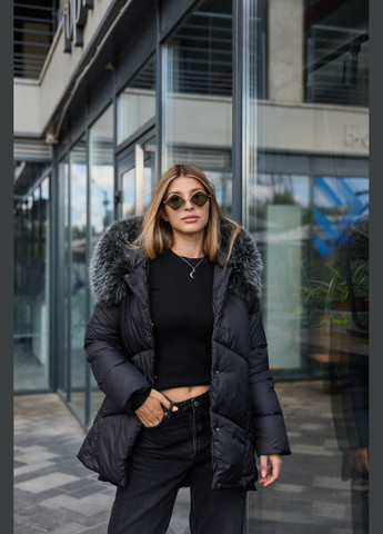 Черная зимняя куртка MN