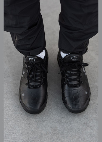 Чорні Осінні кросівки чоловічі Nike Air Max TN Plus