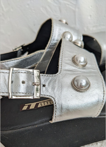 Зручні та стильні шкіряні босоніжки на танкетці InFashion Босоніжки (322014246)