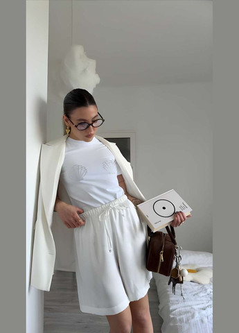 Жіноча якісна ніжна бавовняна футболка із мушлями на грудях стрази бавовна біла Україна - (339402777)