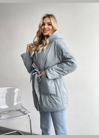 Серая женская теплая куртка под пояс цвет графит р.46/48 450137 New Trend