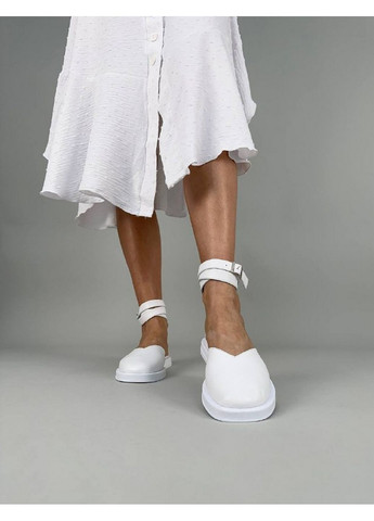 Белые кожаные женские босоножки VZUTIK