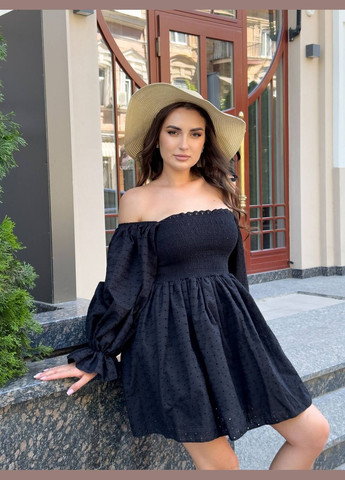 Черное яркое черное платье с открытым декольте из качественной прошвы с подкладкой, короткое универсальное летнее платье No Brand