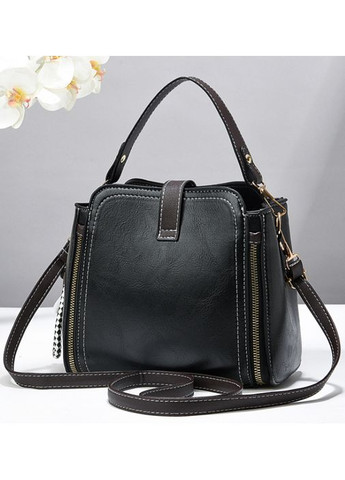 Жіноча сумка на плече з екошкіри чорна з брелоком ProDobro (363221365)