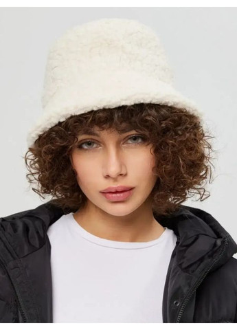 Жіноча зимова панама 56–60 см біла, утеплена каракульова шапка з поліестеру бараш для дівчат No Brand (364191361)