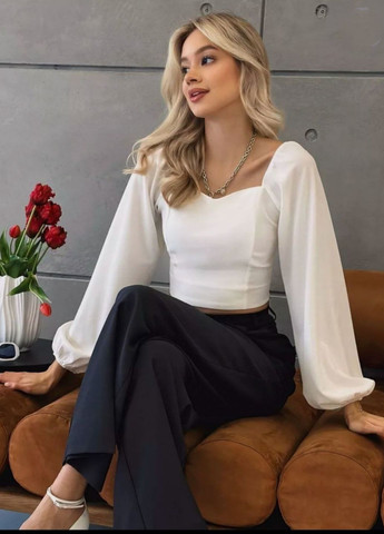 Молочная укороченная блузка с длинным рукавом фонарик Tik-Tak