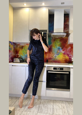 Фиолетовая всесезон женская футболка айс велюр чернила 2 Льва