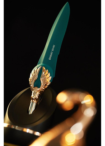 Изысканный вибратор Knight Jenay FLOWERS & SWORD, маска, лента и лубрикант в комплекте No Brand (366877193)