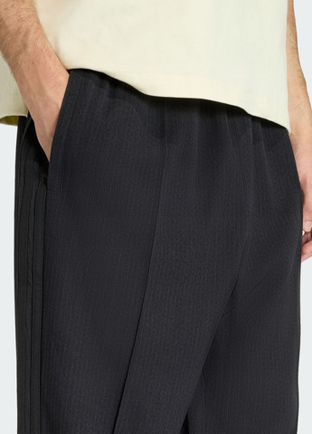 Черные спортивные демисезонные брюки adidas