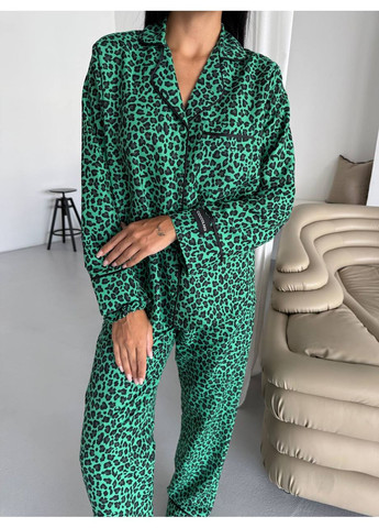 Зеленая всесезон женская пижама зелёная с леопардовым принтом рубашка + брюки Vital-Textile 1289