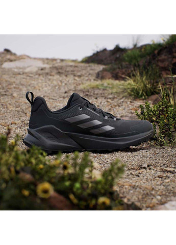 Черные демисезонные кроссовки мужские adidas