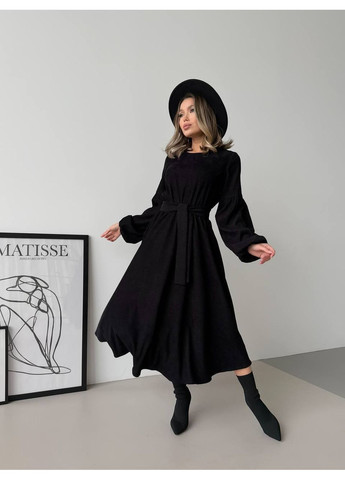 Черное коктейльное стильное платье из вельвета меди замер в описании DK/DL Мода без кордонів однотонное