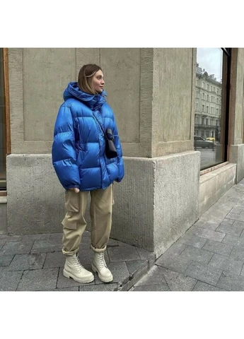 Блакитна зимня оверсайз-пуховик H&M