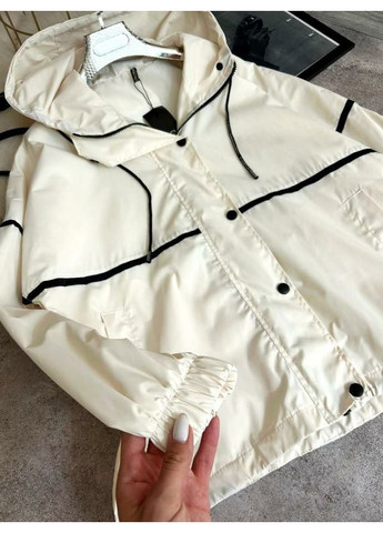 Біла демісезонна вітровка Україна