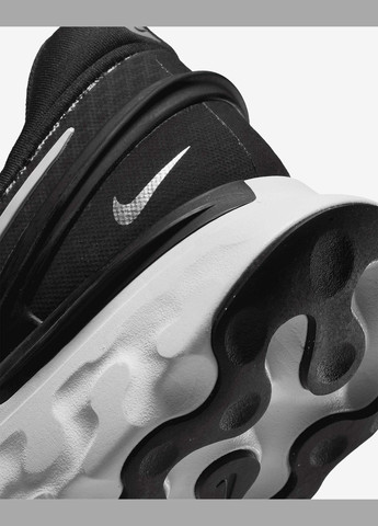 Білі всесезон кросівки чоловічі react miler 3 dd0490-101 весна-літо текстиль сітка чорно-білі Nike