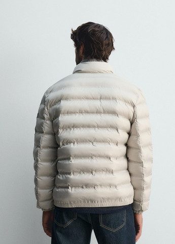 Светло-серая летняя куртка Zara