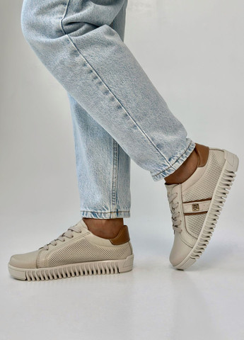 Светло-бежевые кеды женские кожаные Pegada