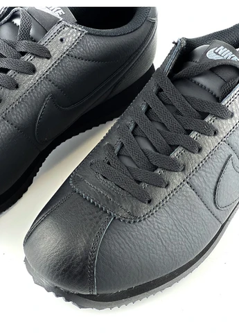 Черные всесезонные кроссовки мужские cortez premium black черные найк кортез No Brand