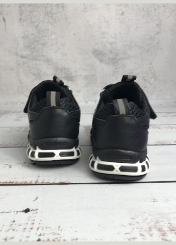 Черные всесезонные кроссовки детские черный (715) Леопард