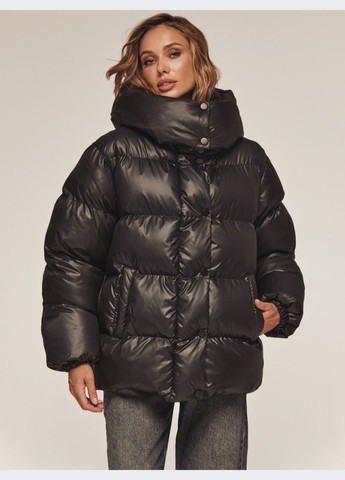 Чорна зимня пуфер чорного кольору зі знімним капюшоном Dressa
