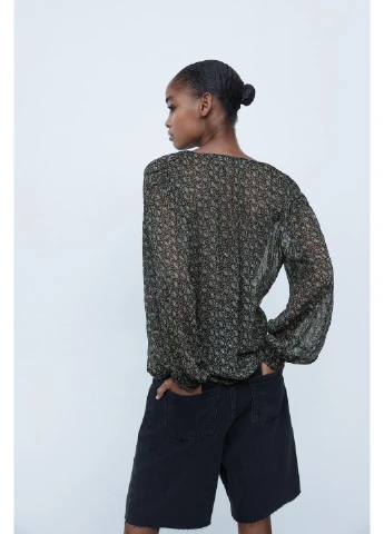Чёрная блуза демисезон,черный в узоры, Zara