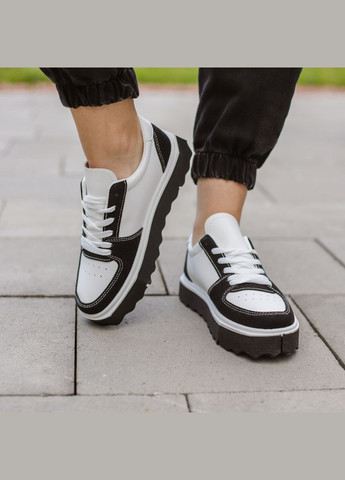 Чорно-білі осінні кросівки жіночі No Brand