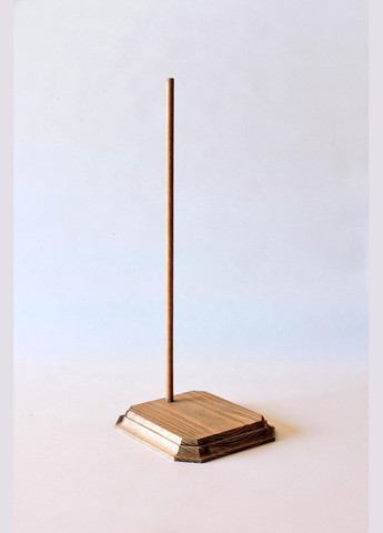 Підставка для ляльок з дерева Модело 13х13 капучино (КУК-130409) No Brand (328909171)