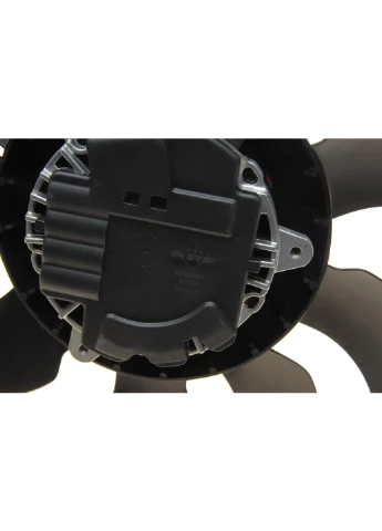Вентилятор охолодження двигуна Audi A5/A6/A7/A8/Q7/Q8 2.0/3.0 15 47917 UA63 No Brand (339638240)