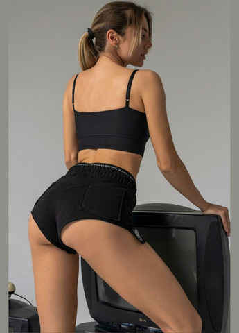 Жіночі короткі шорти TOTALFIT (328092363)