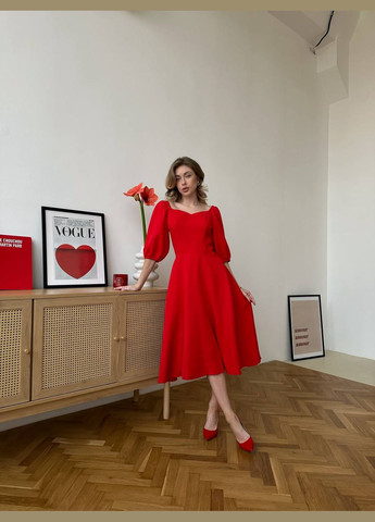 Червона жіноча сукня Украина