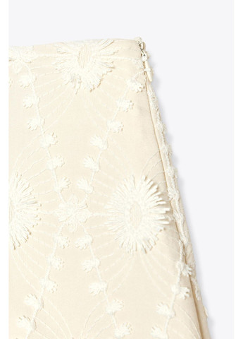 Молочная повседневная, кэжуал мини - юбка с вышивкой и необрадотаной кромкой Zara