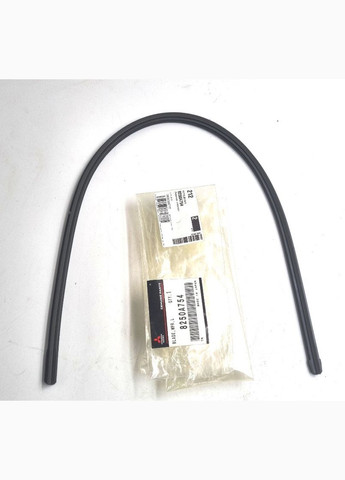 Гумка щітки склоочисника водійська 650 мм, оригінал 8250A754 III Mitsubishi Outlander (345739004)