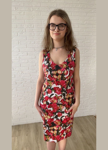 Білий повсякденний, кежуал біле лляне літнє жіноче плаття-футляр міді з квітковим принтом з трояндами футляр, сукня-майка No Brand з квітковим принтом