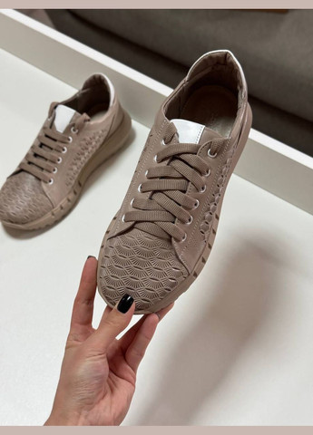 Бежевые босоножки Prelesta