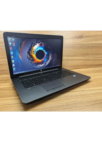 Мобильная рабочая станция HP ZBook 17 G3 / 17.3" (1600x900) TN / intel Core i7-6700HQ (4 (8) ядра по 2.6 - 3.5 GHz) / 16 GB DDR4 Hewlett Packard (398144377)