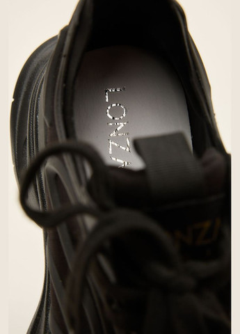 Чорні осінні кросівки 183401 Lonza