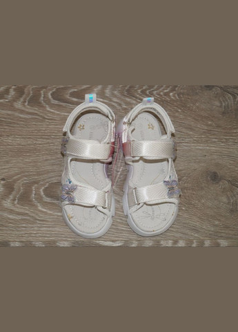 Босоніжки для дівчинки з об'ємними метеликами білі Lilin Shoes (295545258)