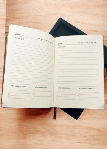 Блокнот із застібкою та ручка в подарунковій упаковці, теракотовий/білий No Brand (317171434)