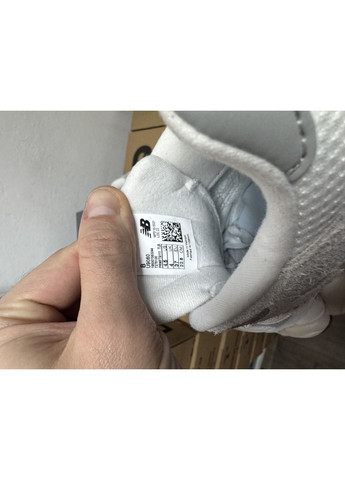 Світло-сірі всесезонні кросівки 9060 grey beige New Balance