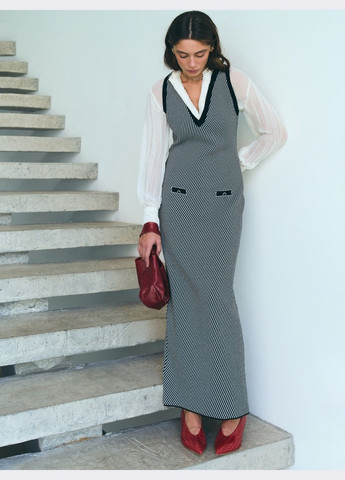 Чорна в'язана сукня-максі чорного кольору в смужку Dressa в смужку