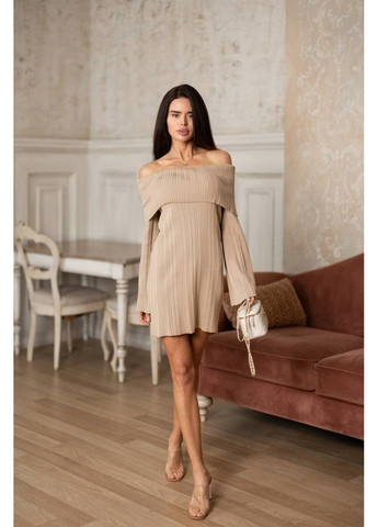 Бежева повсякденний жіноча в'язана сукня з відкритими плечима з відкритими плечима KaraMix однотонна