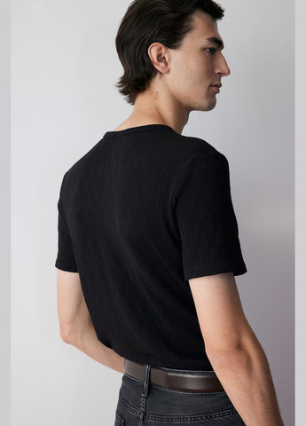 Чорна футболка H&M