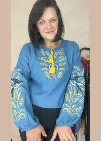 Серо-голубая женская вышиванка ласточка в колосьях НоКо свободная (345123119)