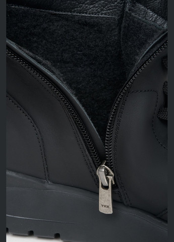 Осенние ботинки, цвет черный Estro