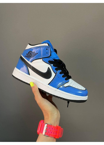 Белые демисезонные кроссовки мужские nike air jordan 1 retro high signal blue найк аир джордан No Brand
